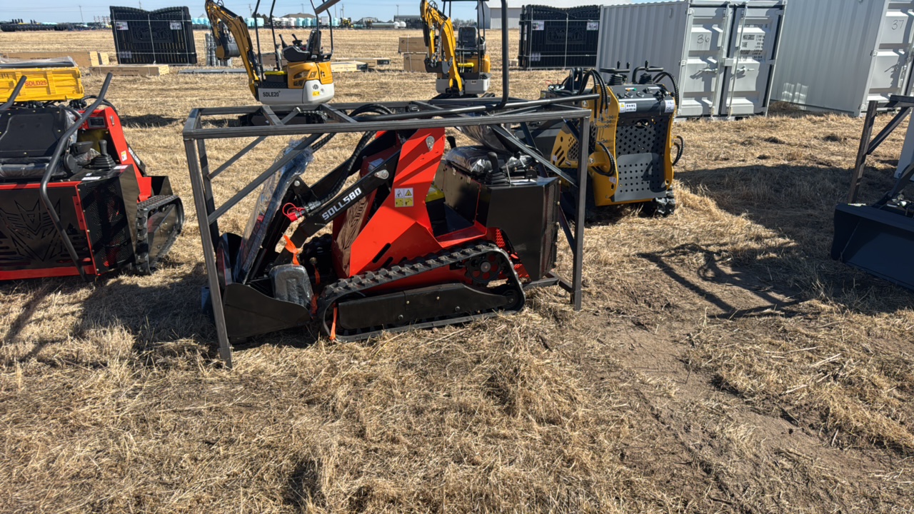 lot 13 image: SKID STEER LOADERSDLANCH2025UnusedSDLL580