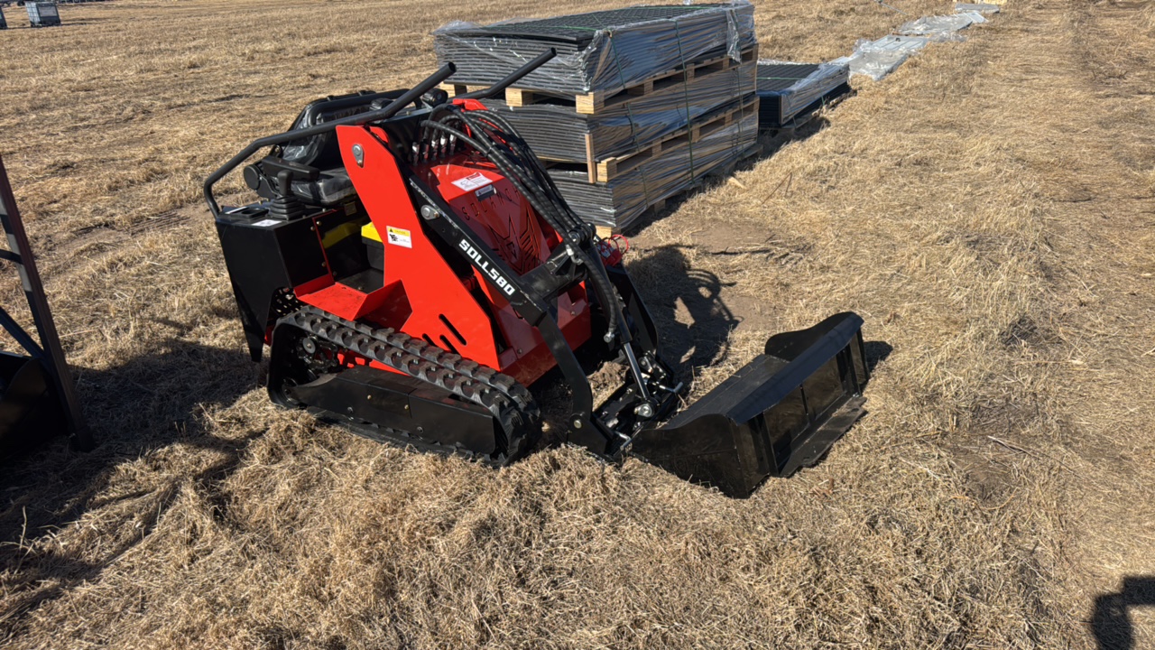 lot 14 image: SKID STEER LOADERSDLANCH2025UnusedSDLL580