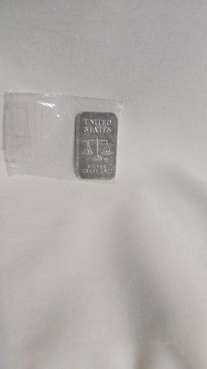 lot 27 image: 5g FINE SILVER BAR