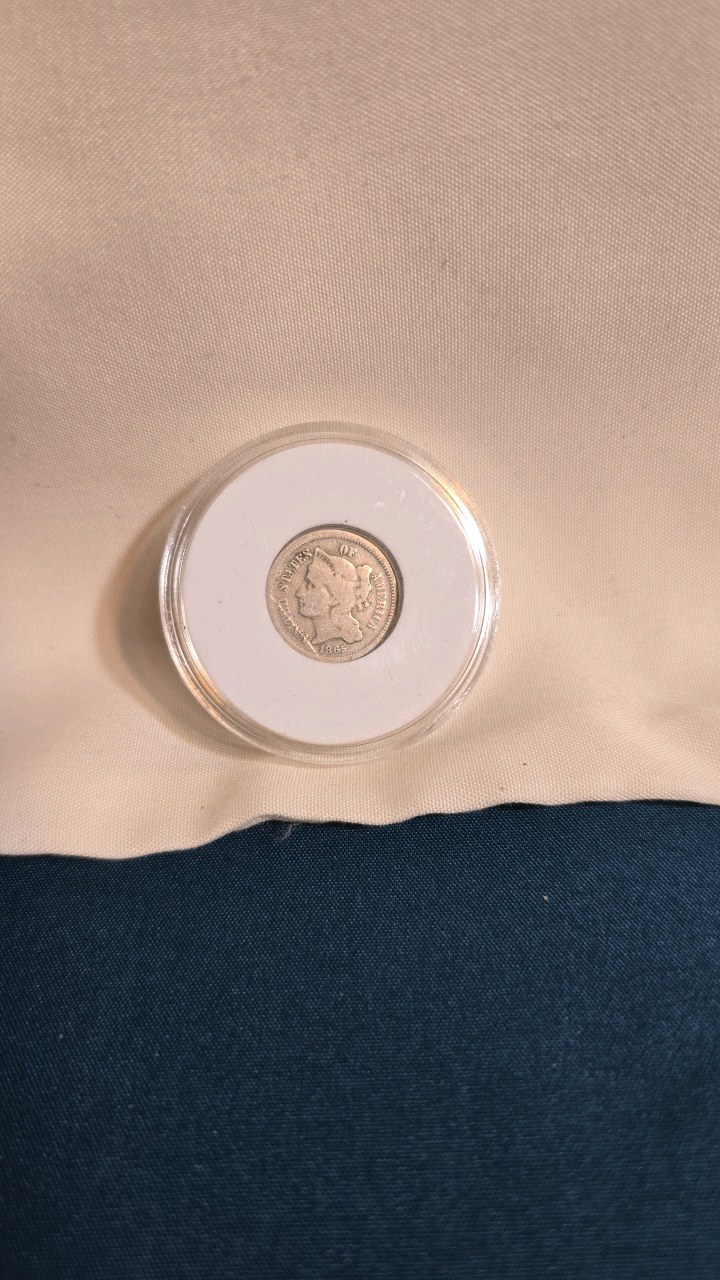 lot 30 image: 1865 US THREE-CENT NICKEL COIN