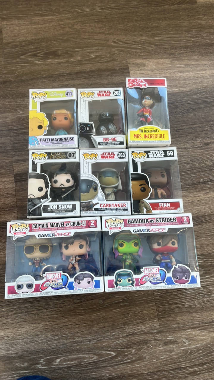 lot 48-1 image: lot of 8 Funko Pops
