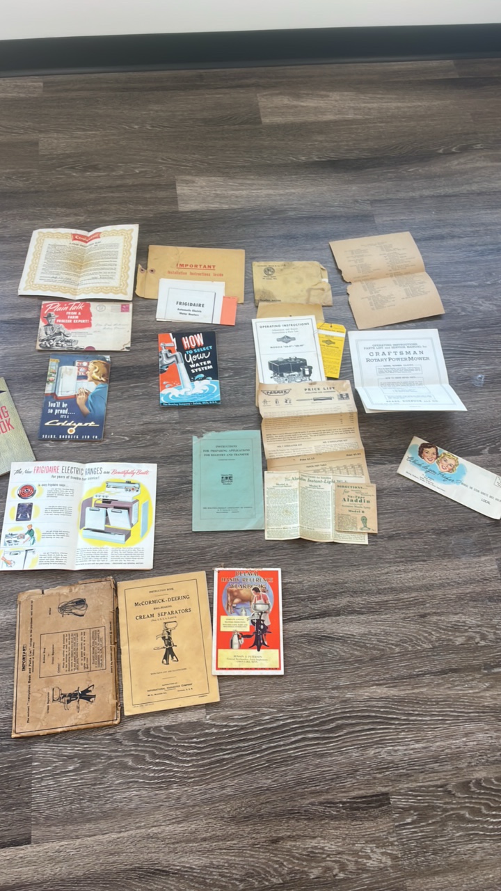 lot 23-1 image: 1940s appliance ephemera