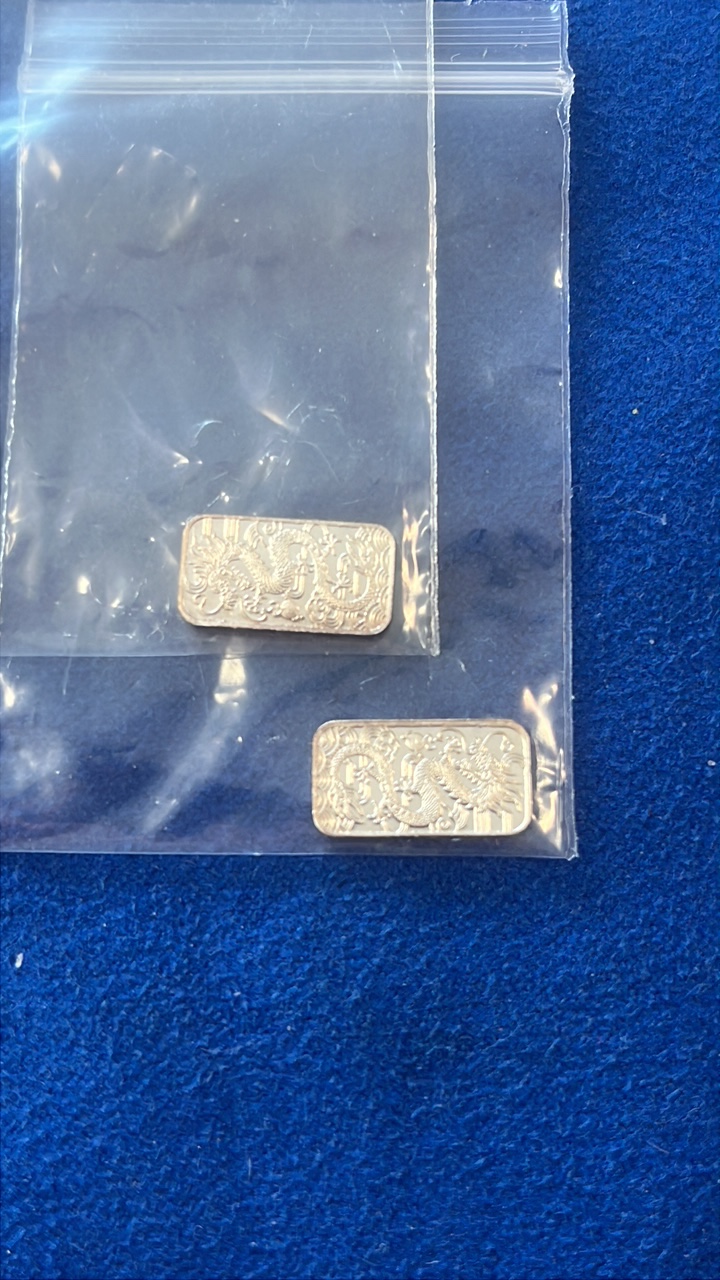 lot 22-1 image: 2 1 Gram Silver Bar Dragon