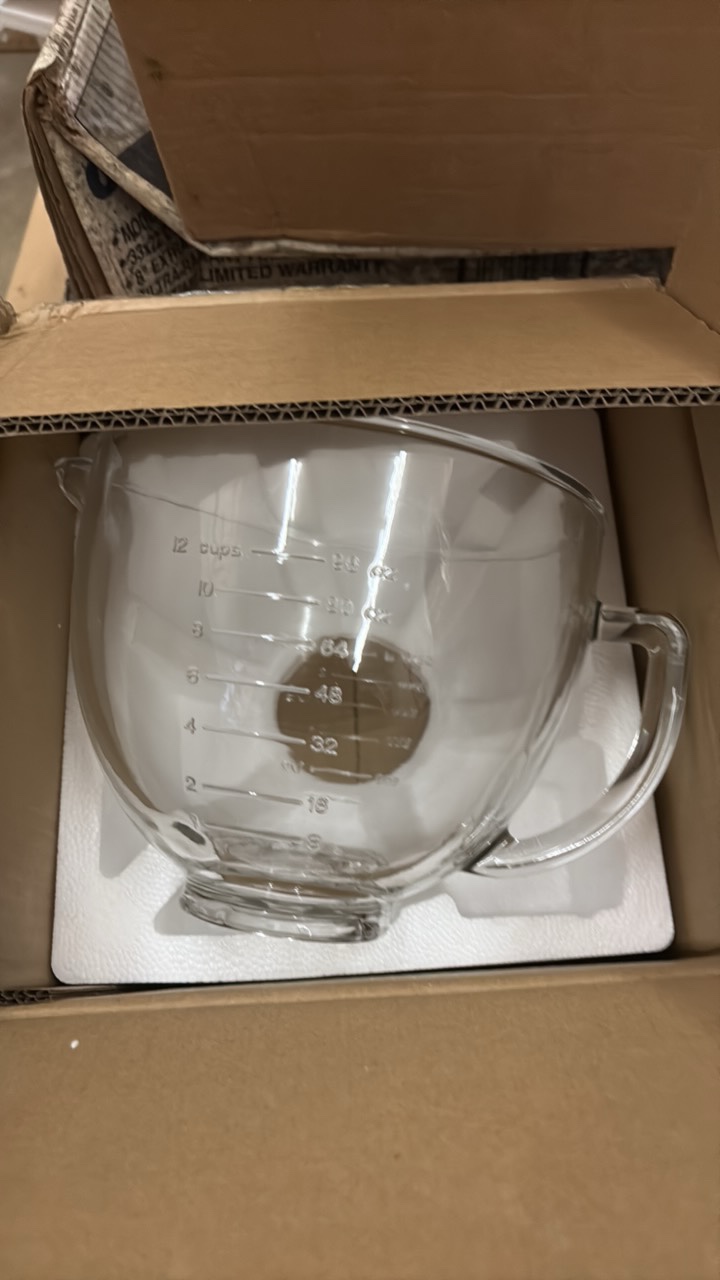 lot 126 image: Large Clear 12 cup Measuring Bowl, Thick Glass and Heavy Duty, Great for Home, Bakery, Commercial Kitchen, Good Quality Build