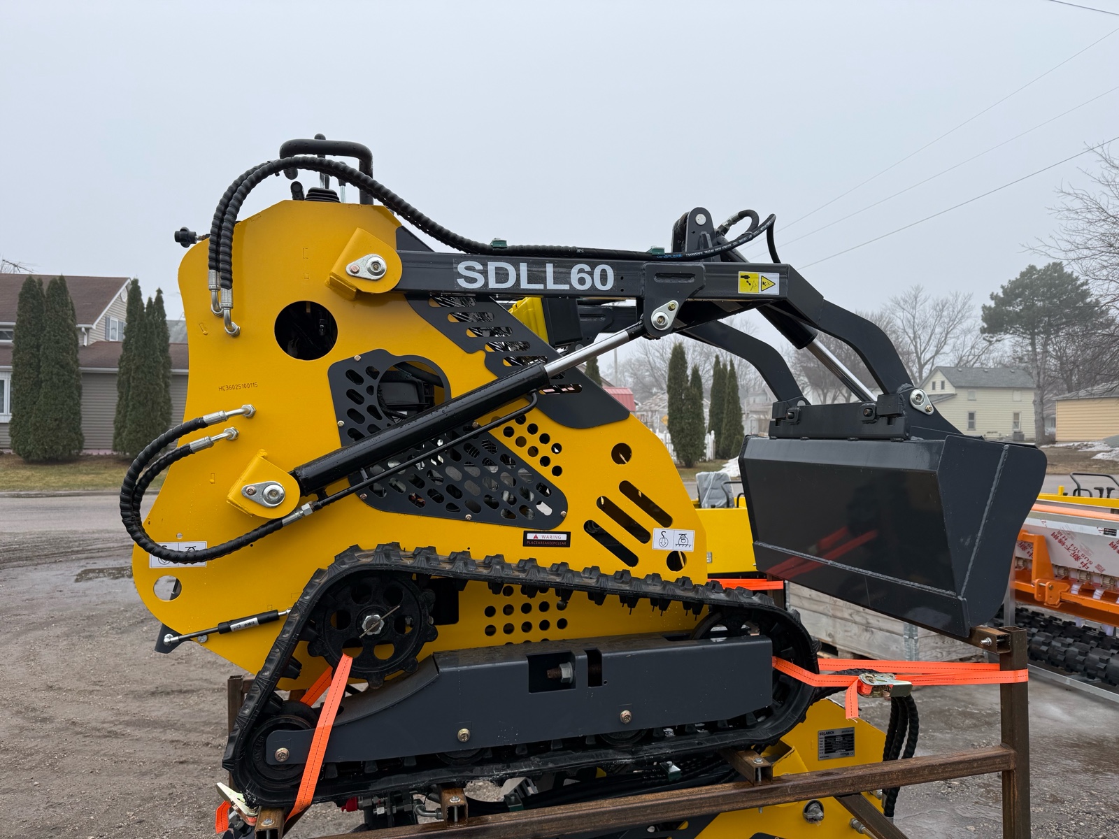 lot 209 image: SDLANCH SDLL60 Mini Skid Steer Loader