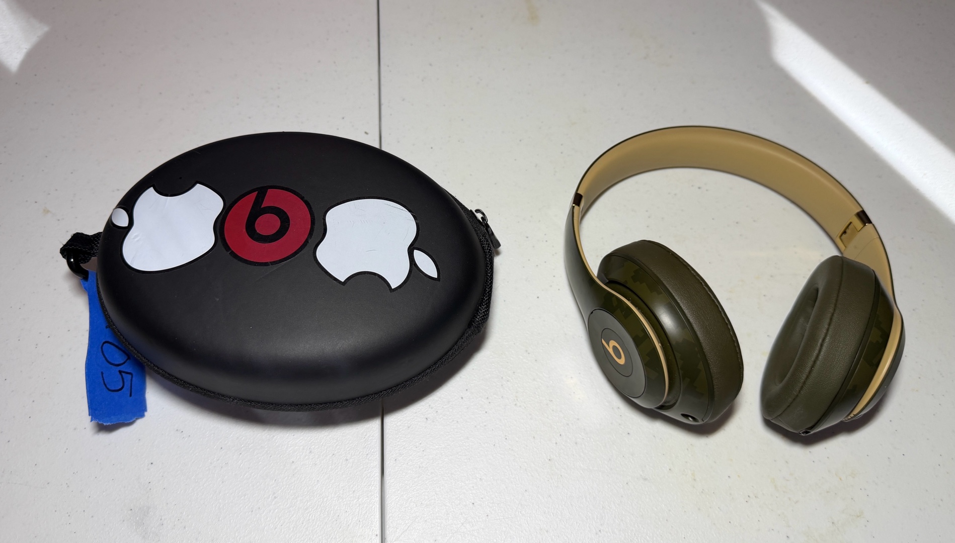 lot 105 image: BEATS Studio 3 Wireless Noise Cancelling Camo headphones with case
