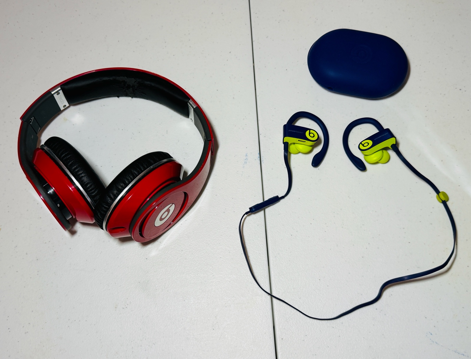 lot 106 image: RED Beats by Dr. Dre Studio & Beats powerbeats3