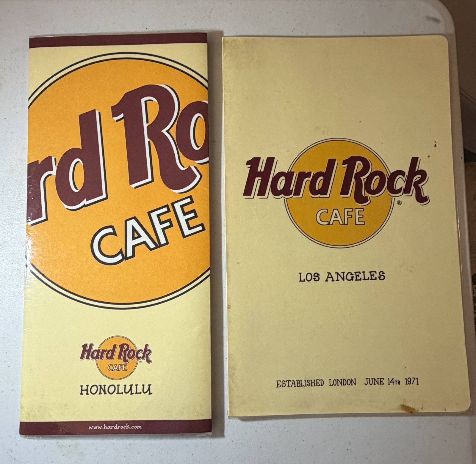 lot 109 image: (21) ViINTAGE MenusAdvertisements