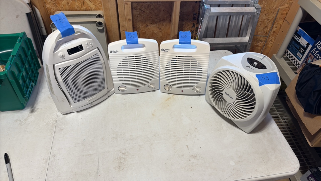 lot 135 image: (4) PERSONAL space heaters Honeywell, Comfort Zone, Holmes 1Touch