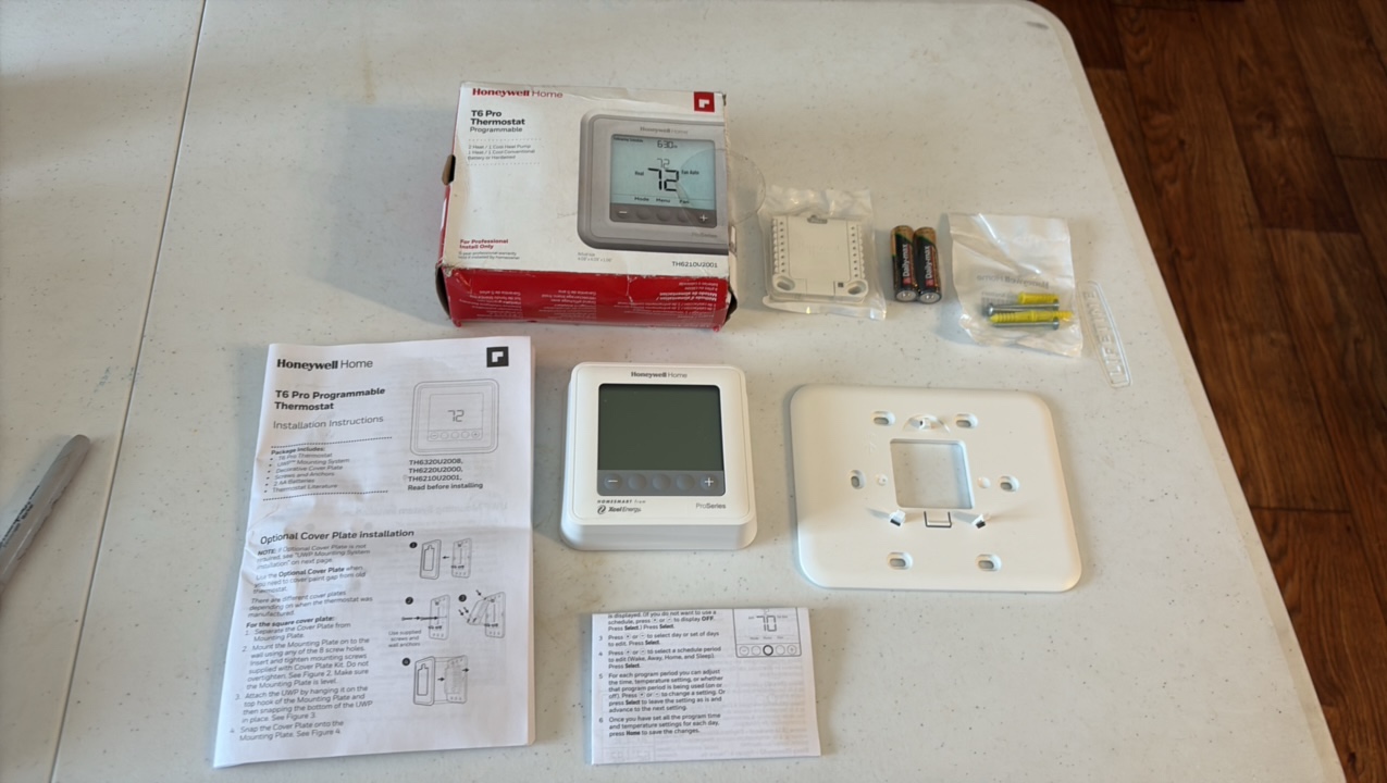lot 154 image: HONEYWELL T6 Smart Thermostat