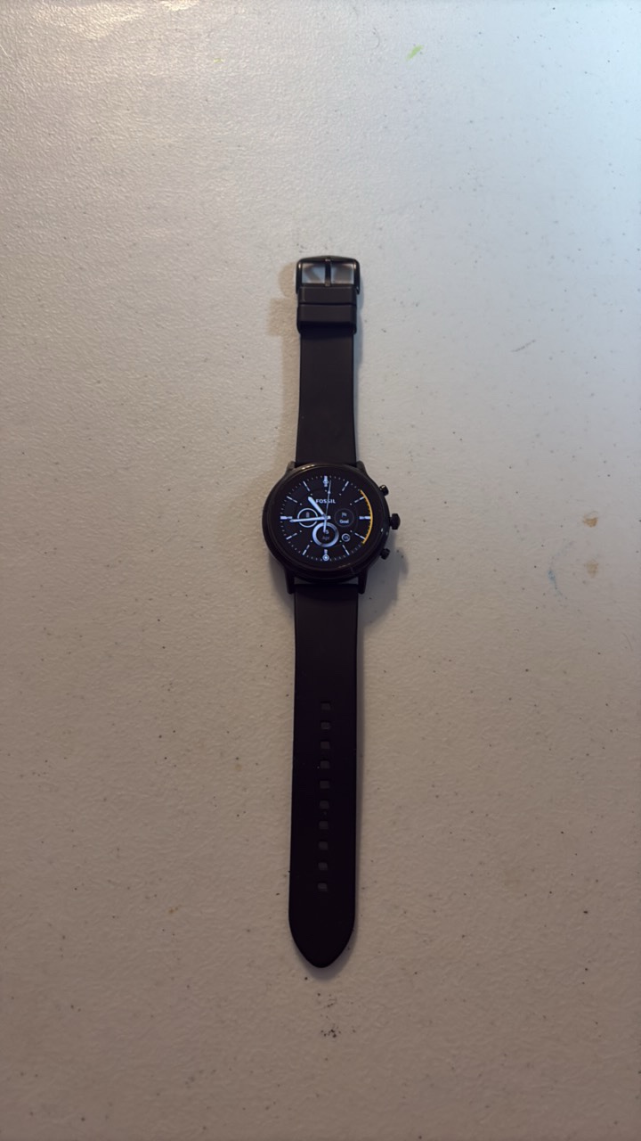 lot 43 image: FOSSIL electronic watch