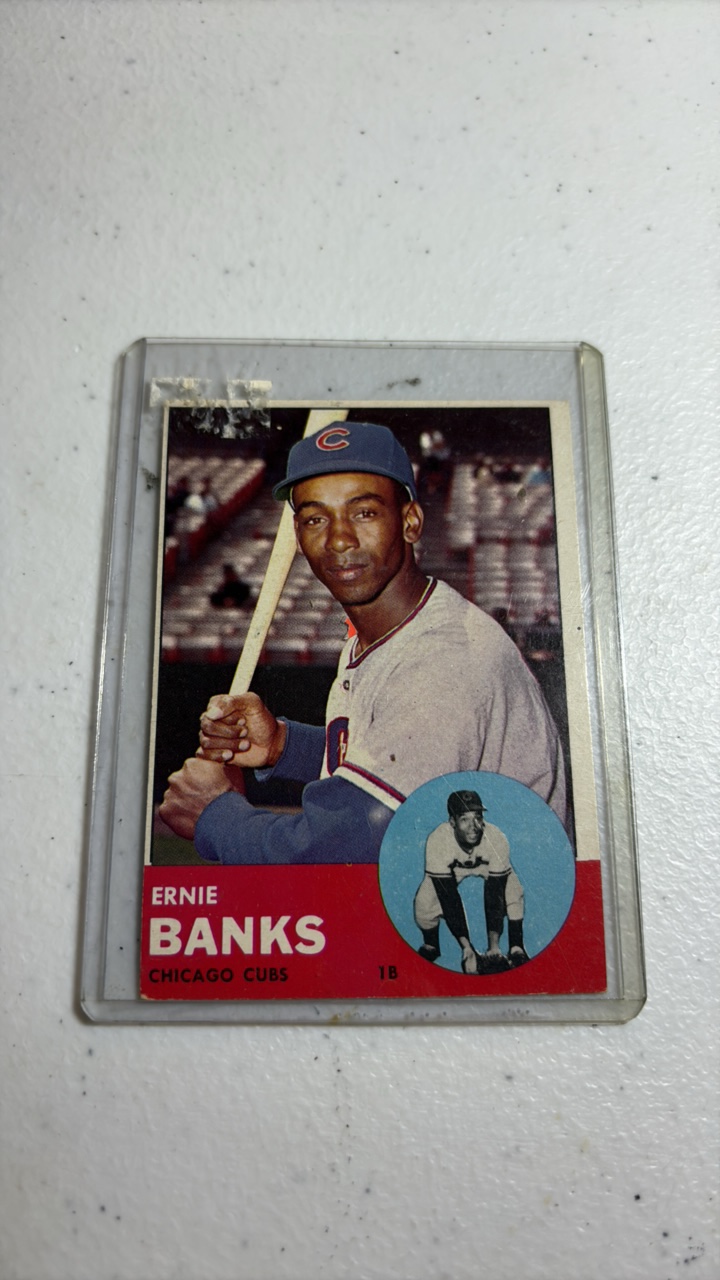 lot 47 image: TOPPS Ernie Banks Chicago Cubs Card