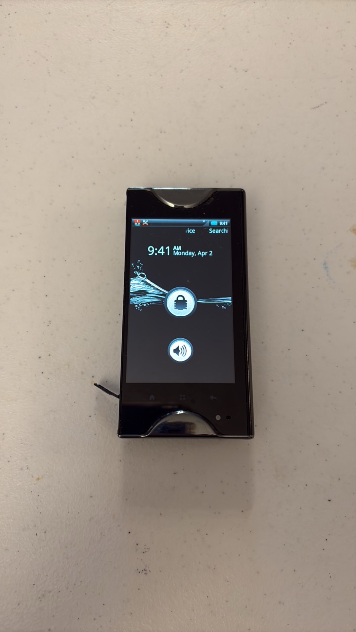 lot 89 image: ECHO Folding Smart phone