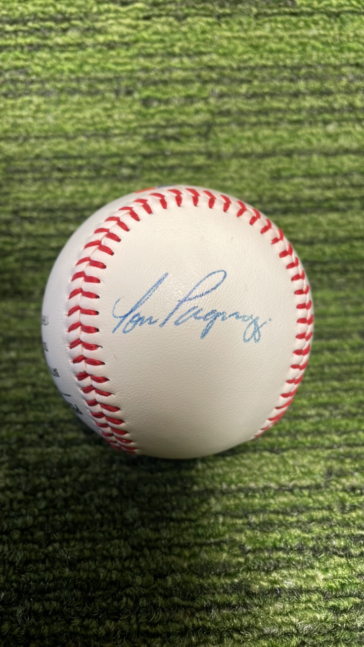lot 116 image: Pedro Guerrero baseball with autograph St Louis Cardinals