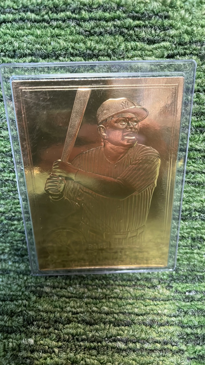 lot 136 image: 1996 Babe Ruth gold card -New York Yankees