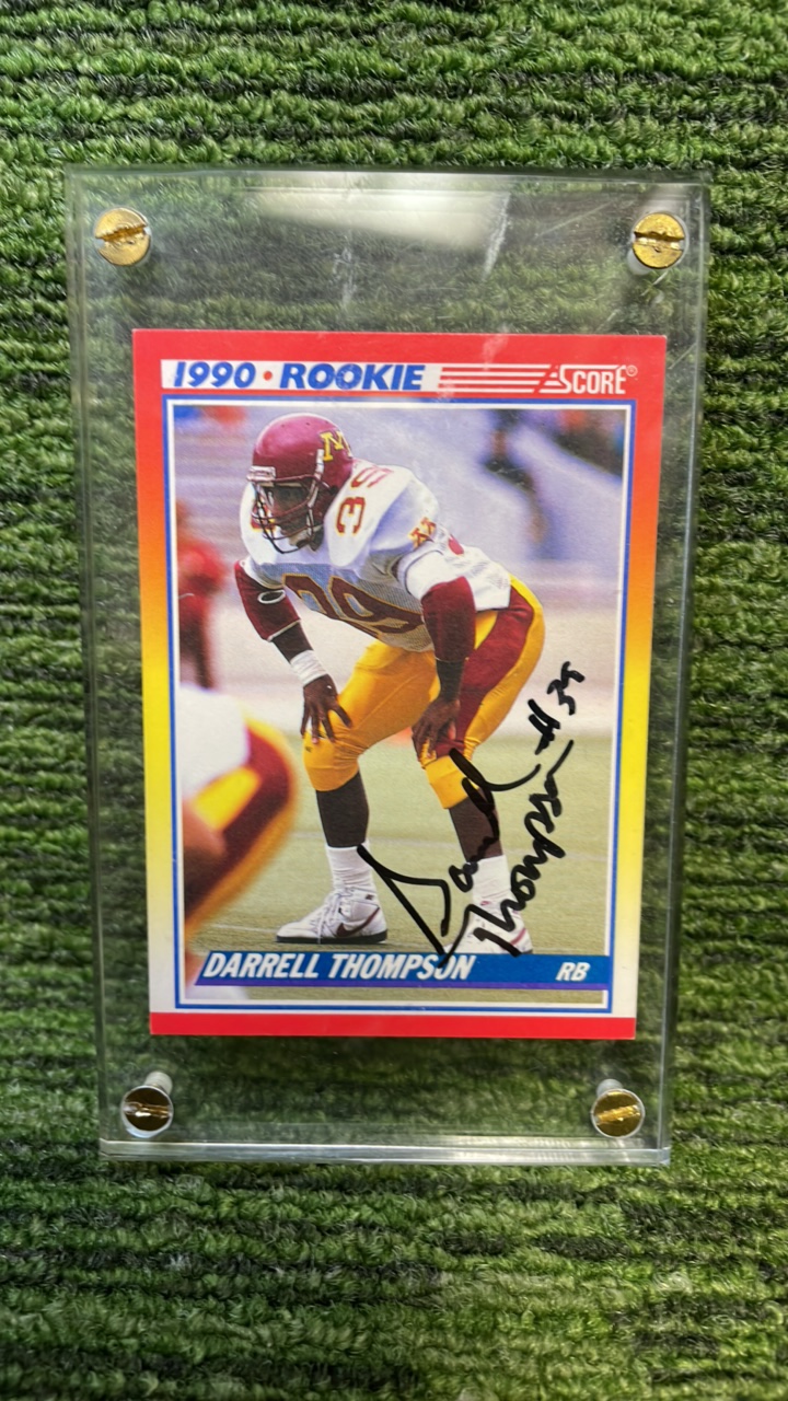 lot 141 image: 1990s Score Daryl Thompson, rookie autographed RC