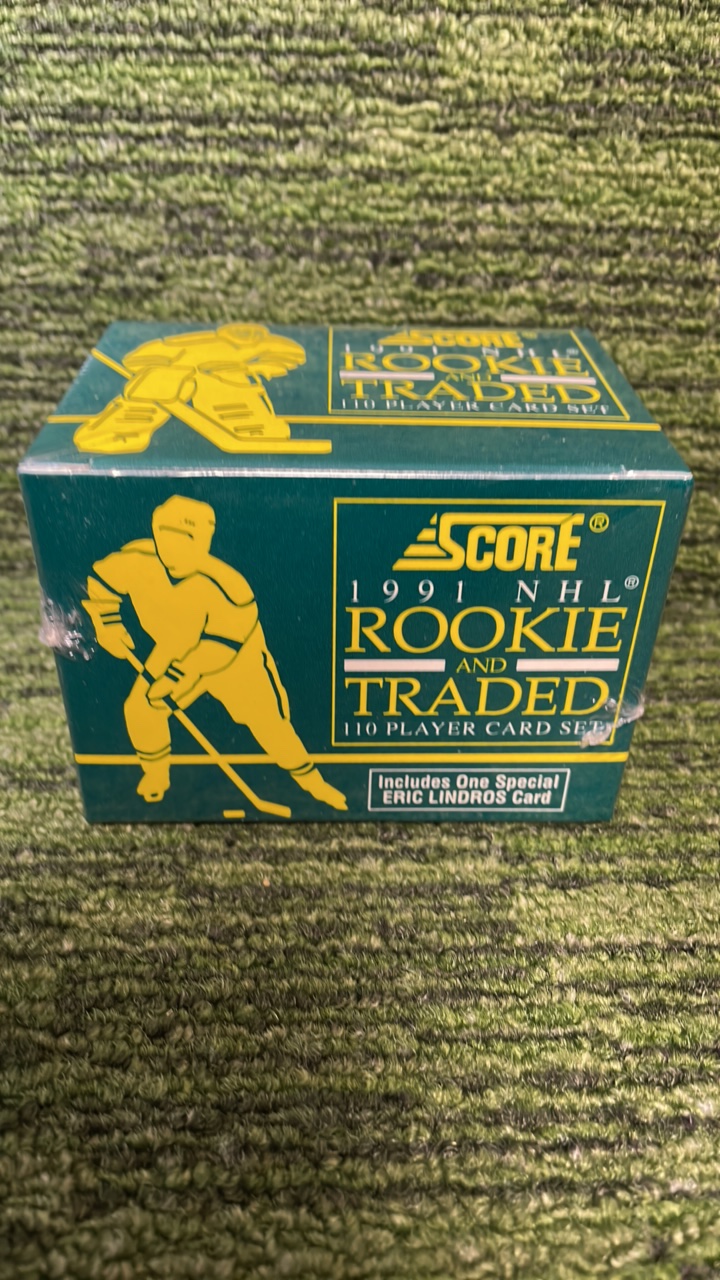 lot 160 image: 1991 Score NHL, Rookie and Traded card set sealed