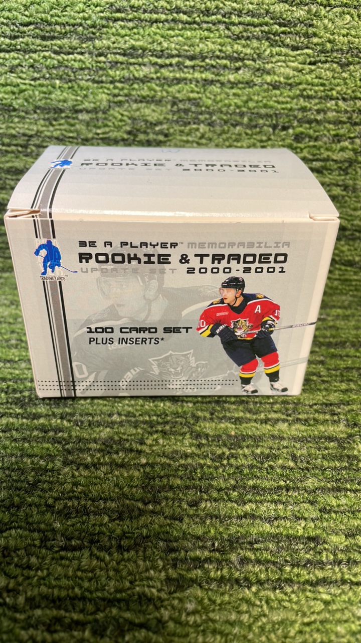 lot 160A image: 20002001 Rookie and Traded NHL trading cards