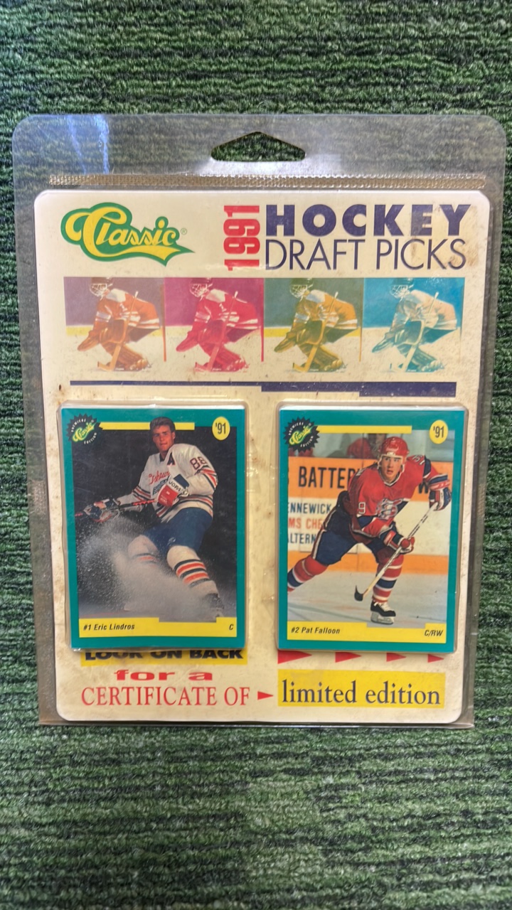 lot 169 image: 1991 Hockey Draft Picks double pack numbered Eric Lindros on front