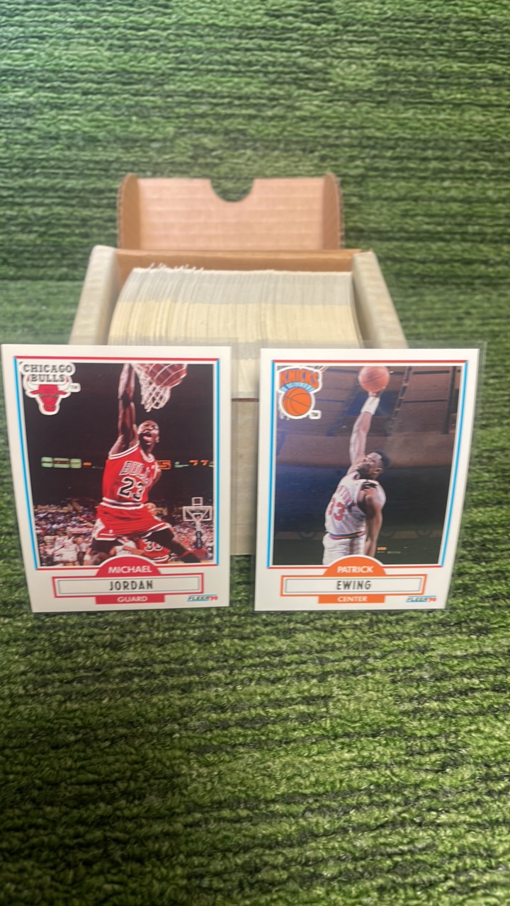 lot 189 image: 199091 Fleer basketball (#1-198) Jordan