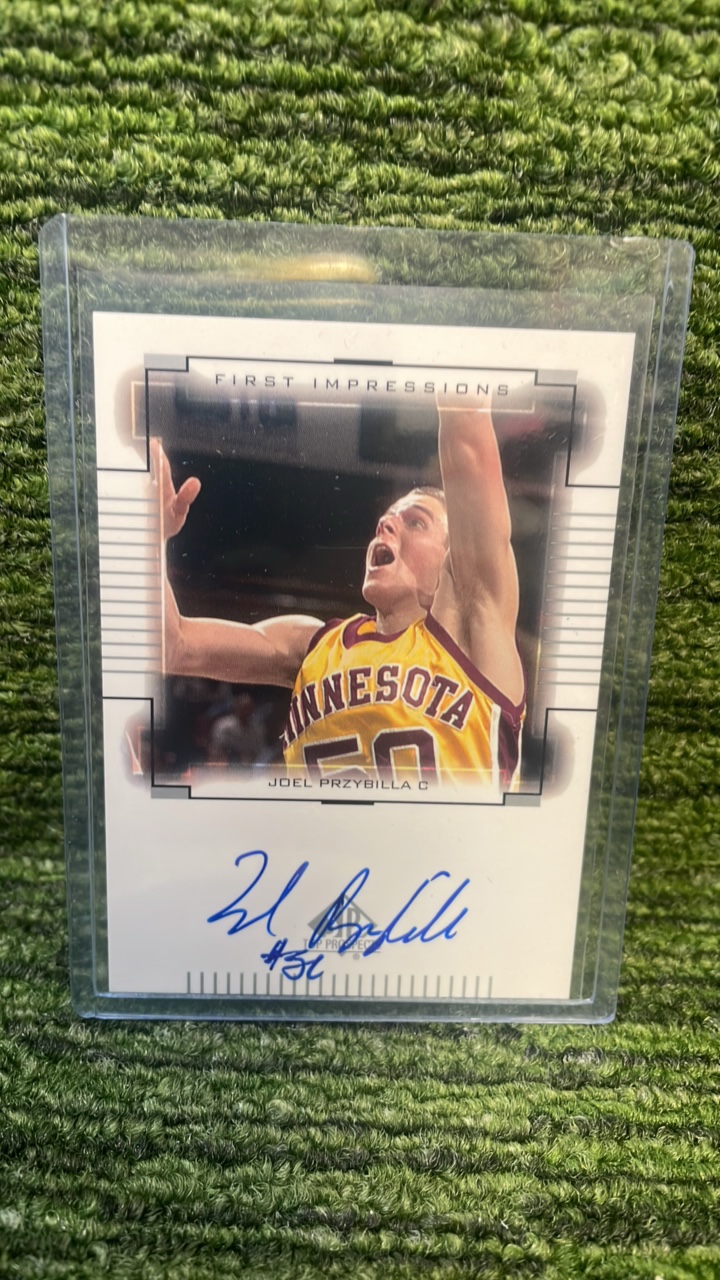lot 21 image: 2000 Upper Deck, Joel Przybilla autographed card, Minnesota Gophers