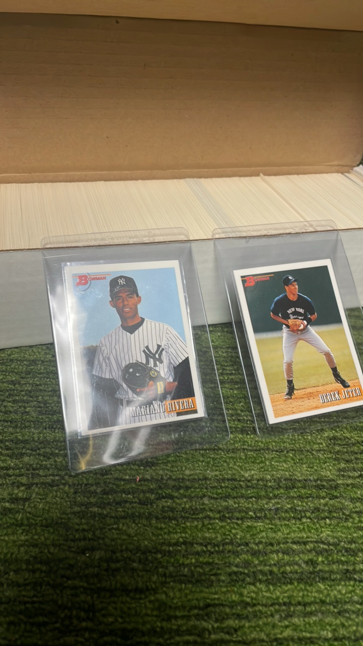 lot 235B image: 1993 Bowmans Best baseball (#1-705) Jeter Rookie