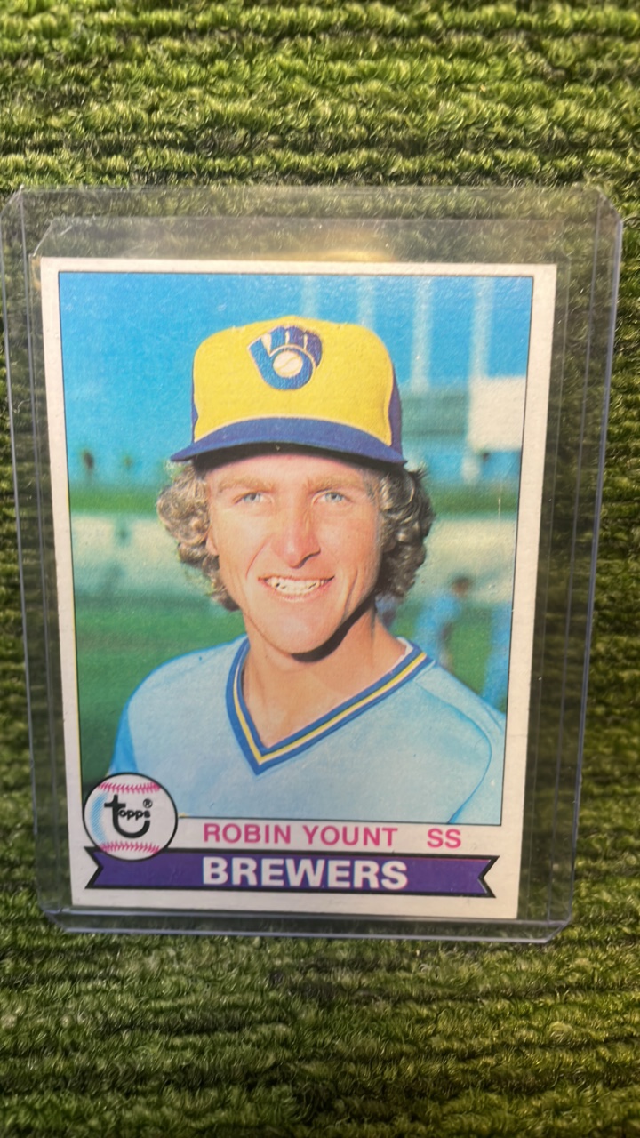 lot 239 image: 1979 Topps, Robin Yount Milwaukee Brewers