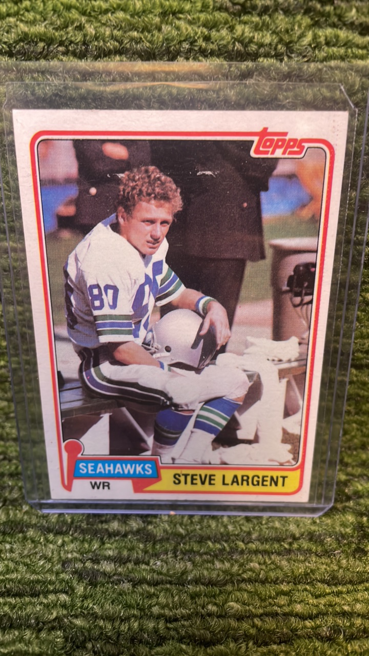 lot 249 image: 1981 Topps Steve Largent, Seattle Seahawks