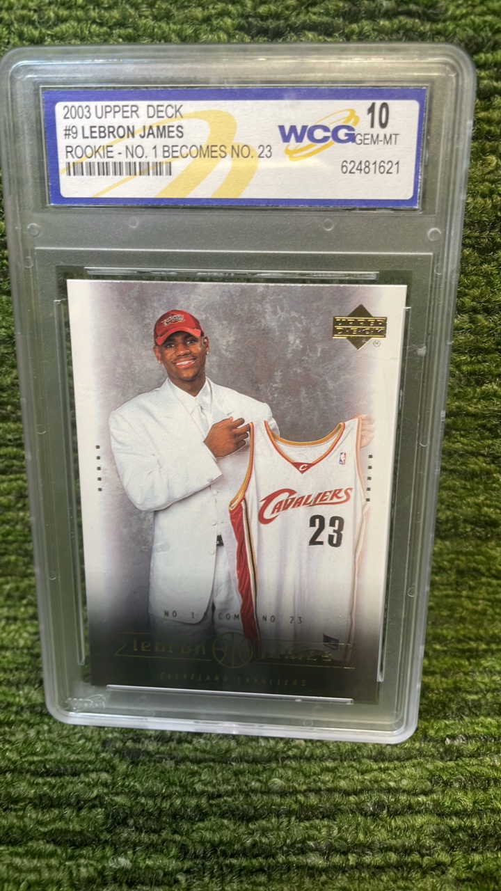 lot 252 image: 2003 Upper Deck LeBron James rookie RC graded 10