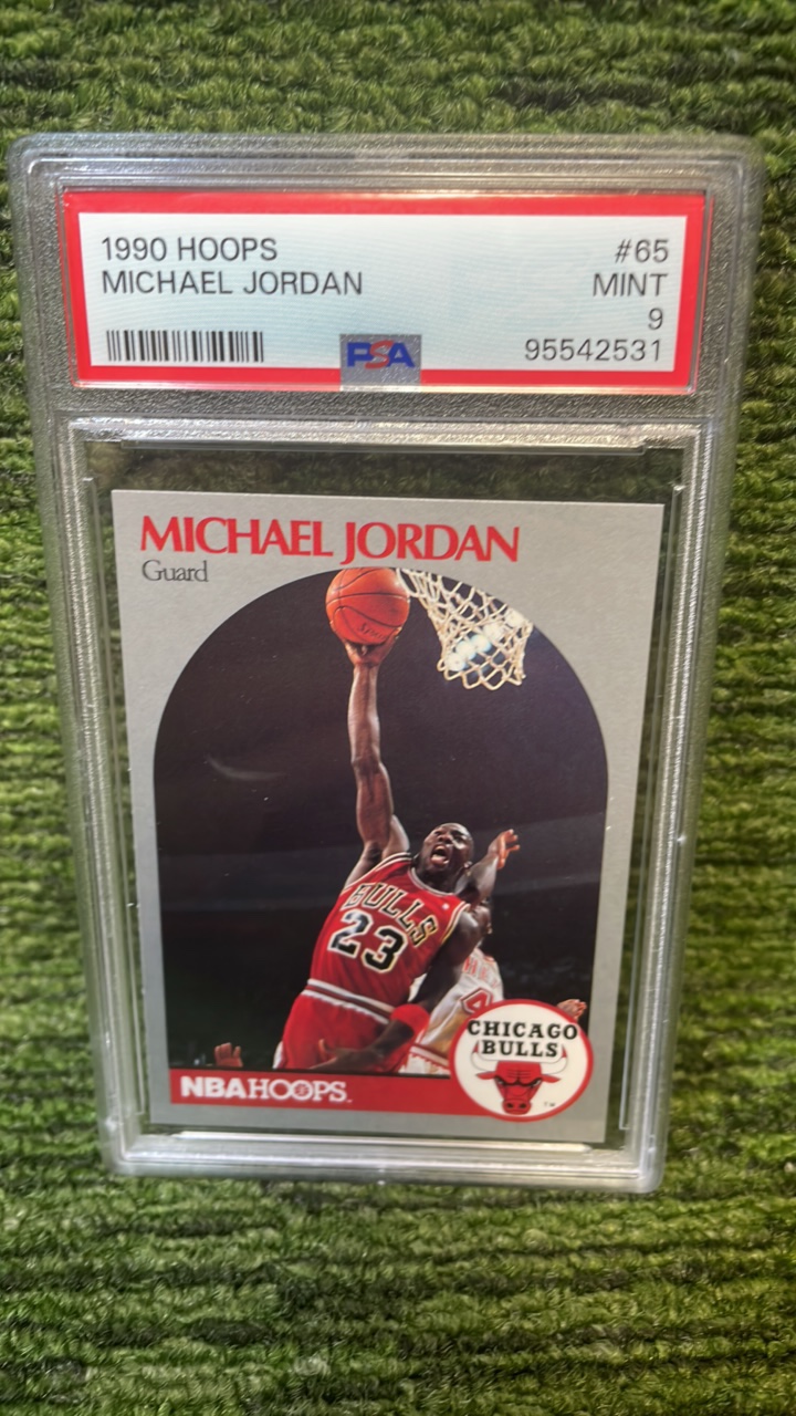 lot 257 image: 1990 NBA hHoops, Michael Jordan PSA graded MINT 9