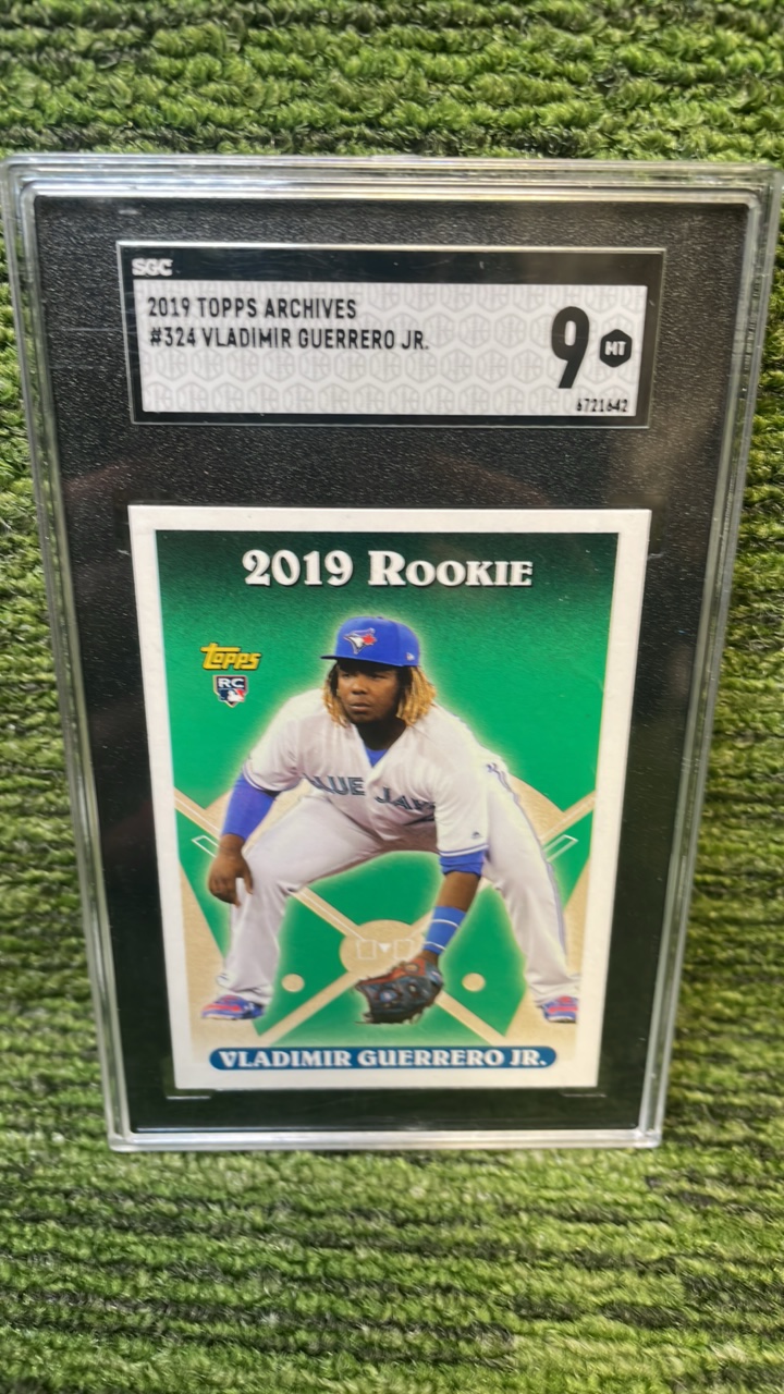 lot 36 image: 2019 Topps Archives Vladimir Guerrero Junior SGC9