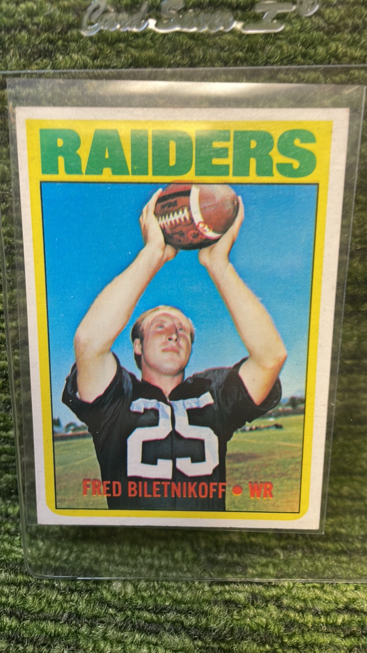 lot 45A image: 1972 Topps Fred BILETNIKOFF WR Oakland Raiders