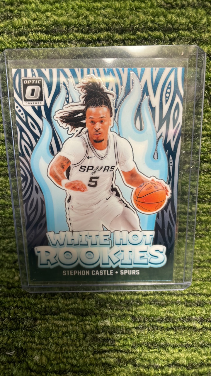 lot 74B image: 2024 -25 Optic Donruss Stephon Castle, White Hot Rookies San Antonio Spurs