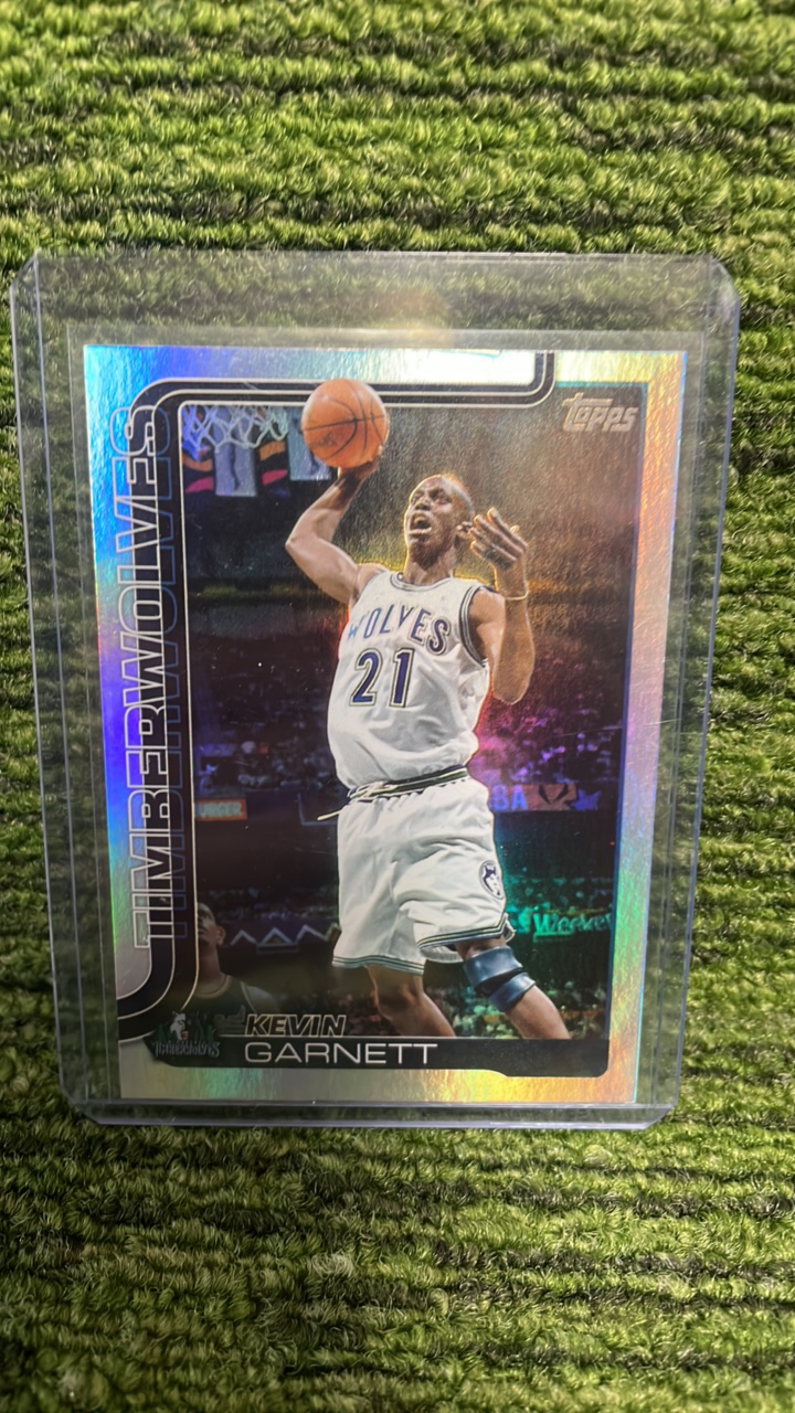 lot 74F image: 2025 Topps flagship Kevin Garnett silver Refractor Minnesota Timberwolves