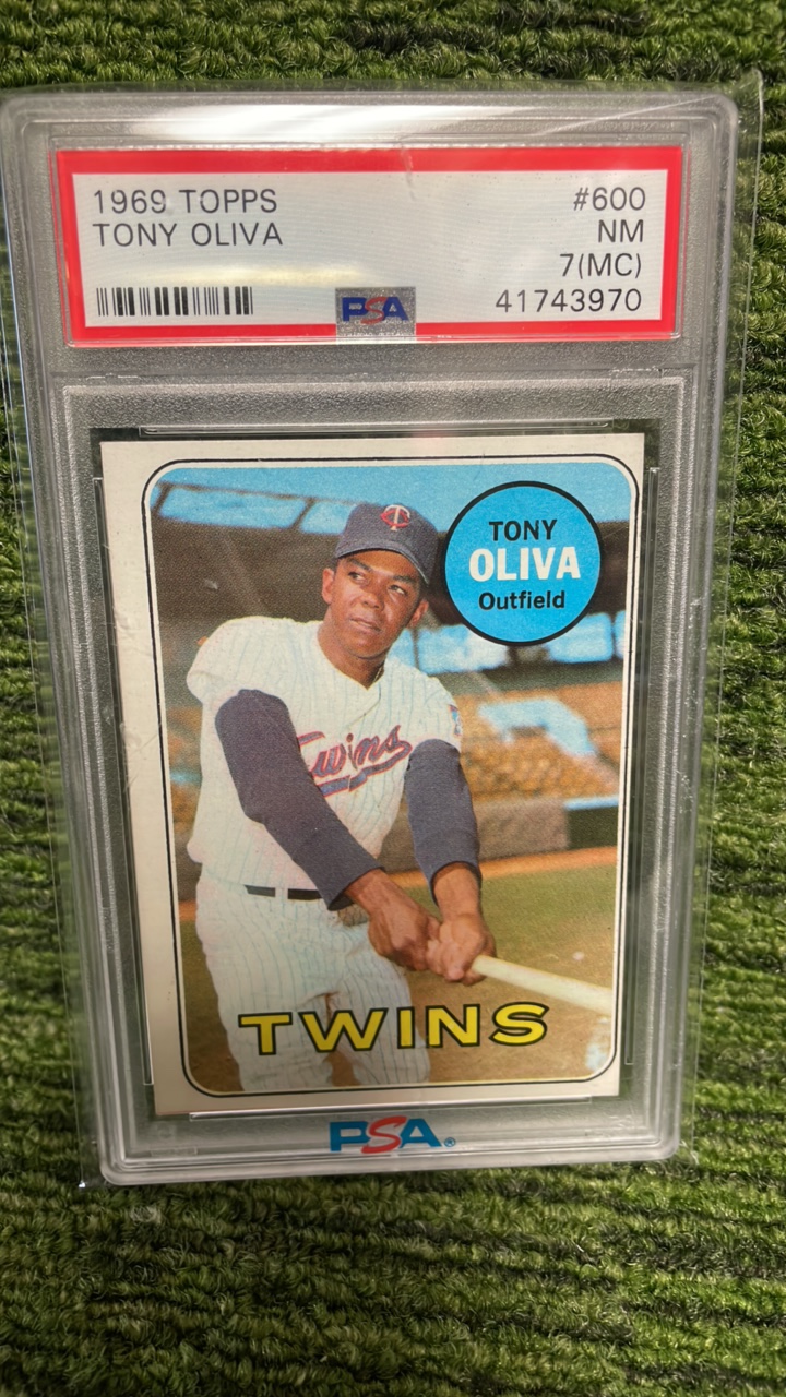 lot 89 image: 1969 Topps Tony Oliva PSA graded 7 Minnesota Twins