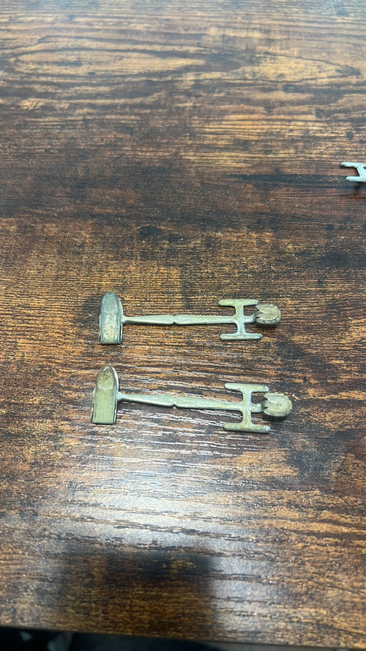 lot 117 image: 1898 derby tiecuff clip