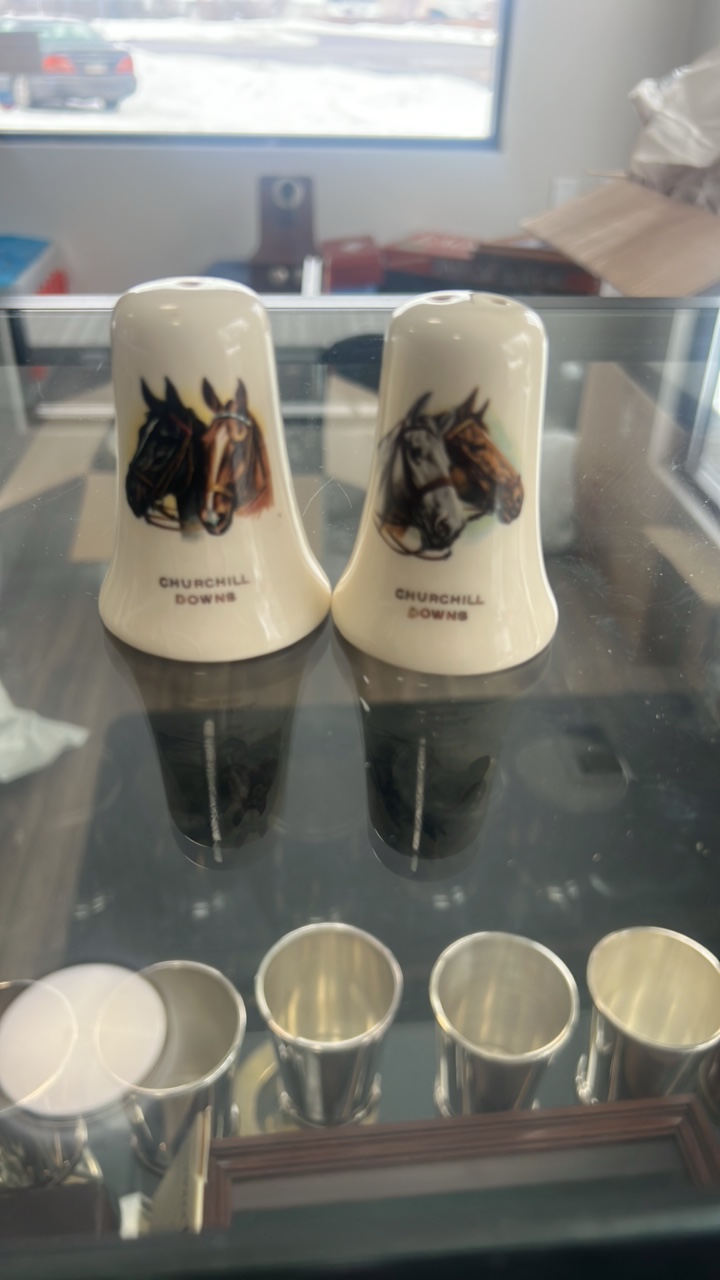 lot 149 image: Churchill downs Kentucky Derby salt and pepper shaker
