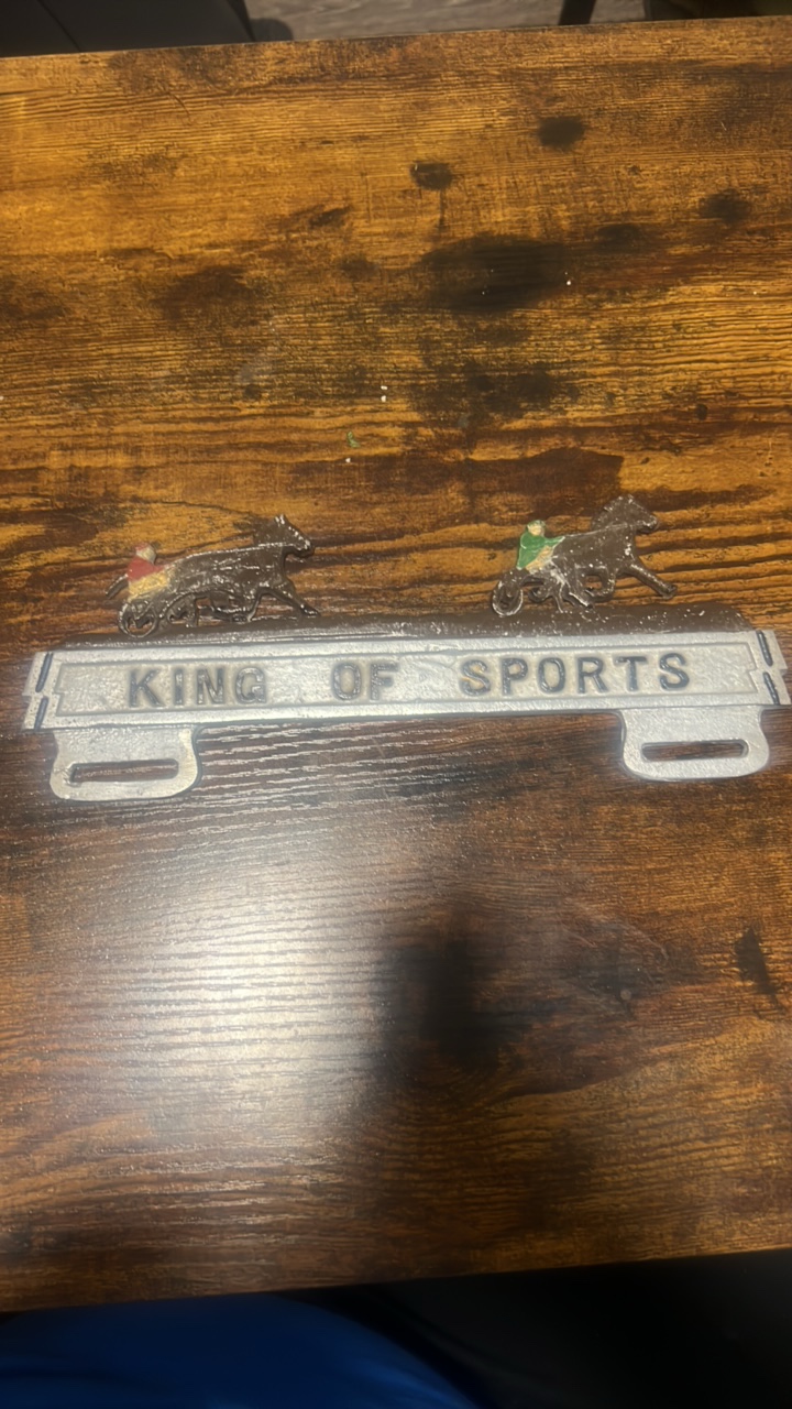 lot 17 image: vintage horse racing king of sports license plate bracket 1950-1970s