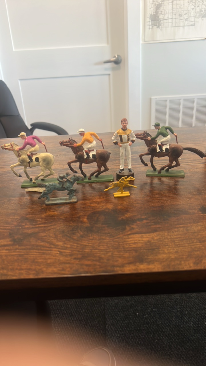 lot 30 image: misc horse racing and jockey figurines lot