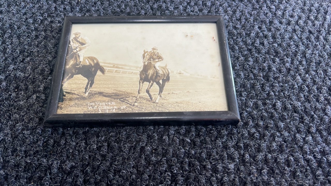 lot 35 image: 1918 horse racing photograph