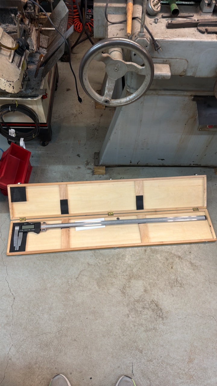 lot 103A image: DIGITAL Caliper in wooden box