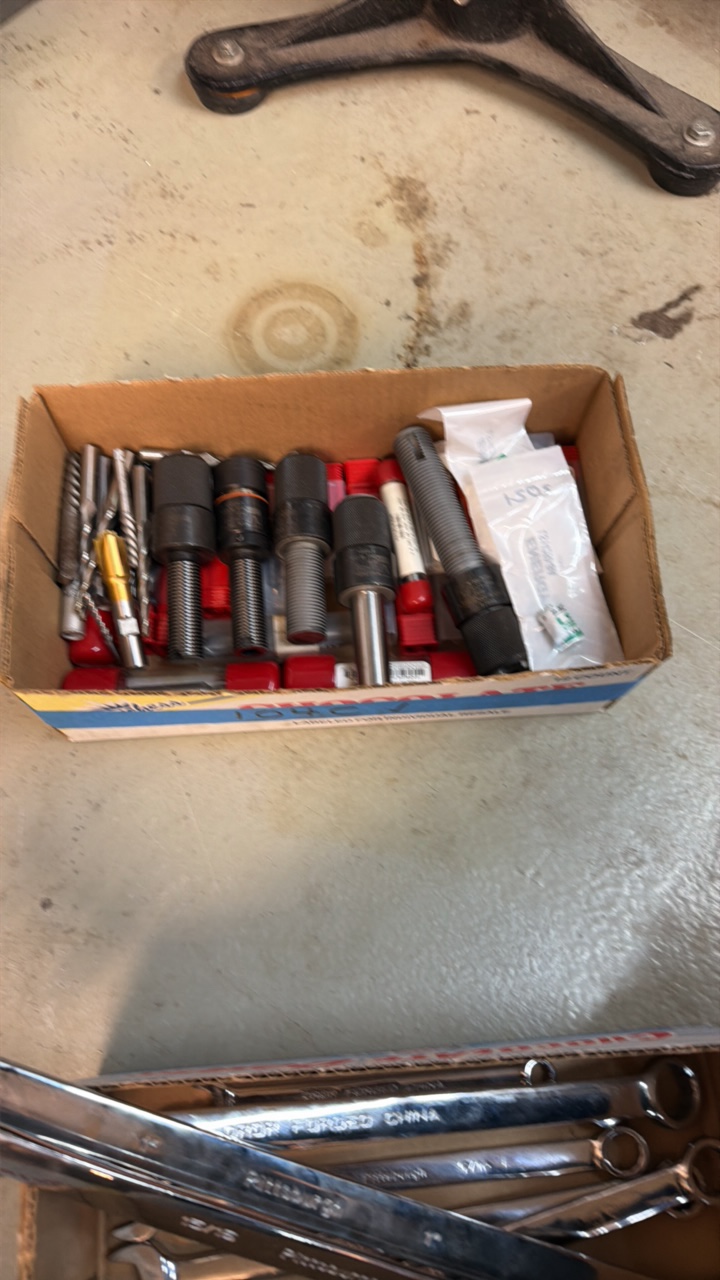 lot 104C image: PULL studs, Redline cutting tools