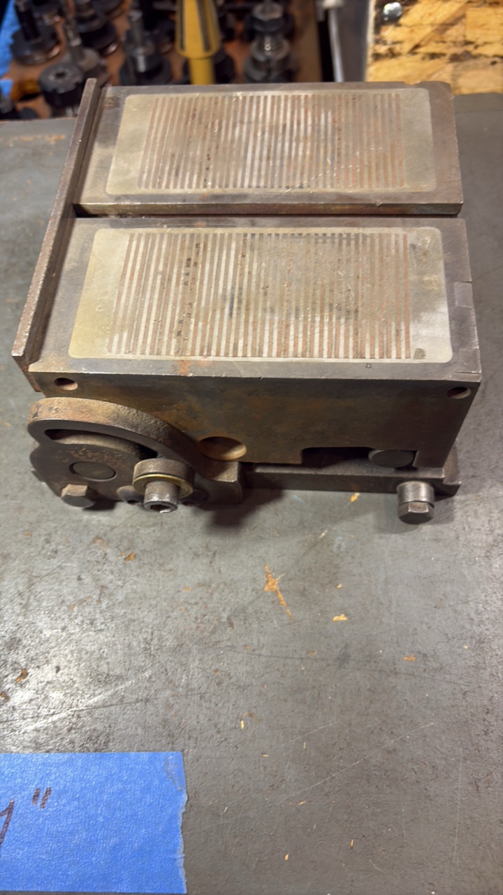 lot 147 image: MAGNETIC Sine Chuck