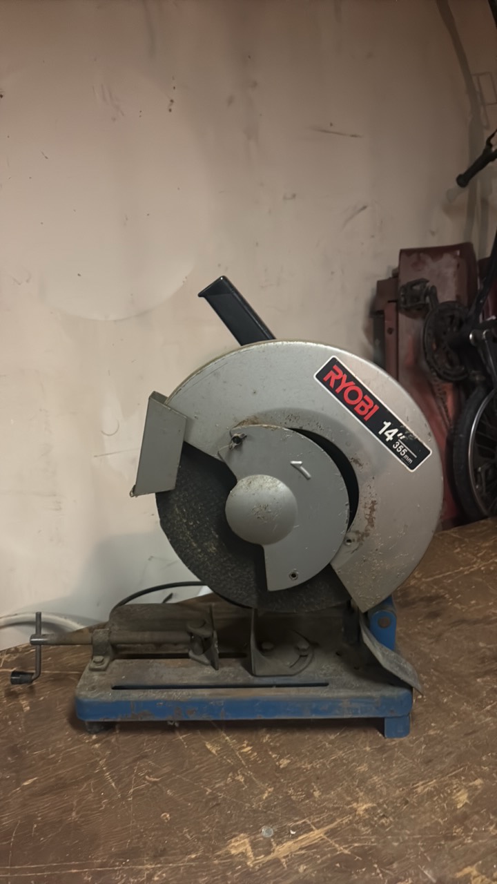 lot 151 image: RYOBI 14 cut-off saw
