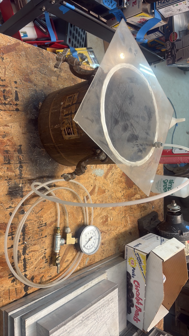 lot 202 image: BINKS pressure painting pot