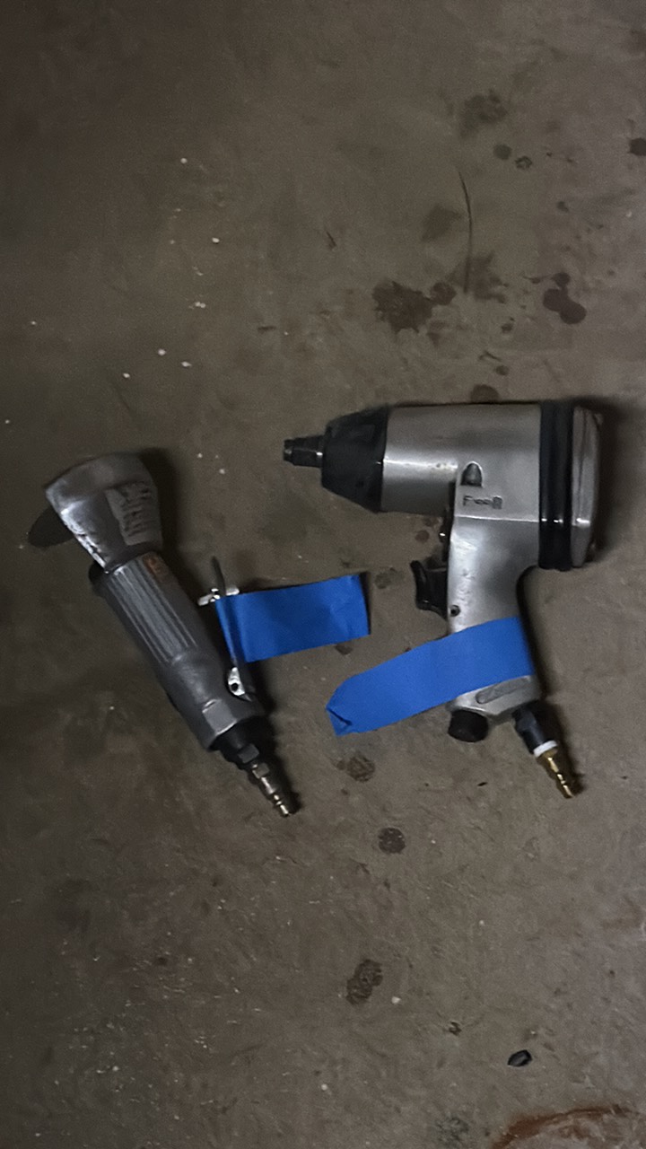 lot 228 image: AIR Ace .5 impact wrench M0961