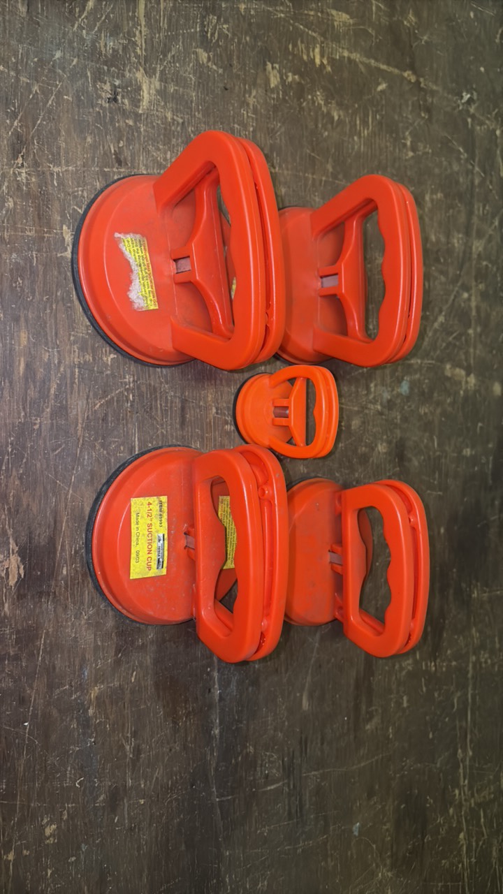 lot 242 image: (5) SUCTION Cups