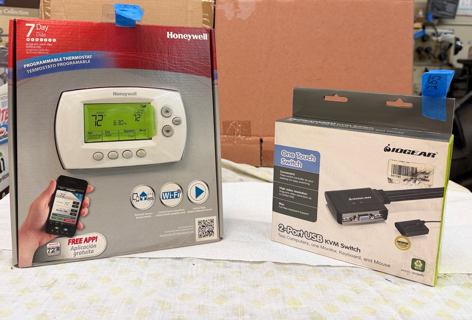 lot 255 image: Honeywell Programmable Thermostat & IOgear One Touch switch