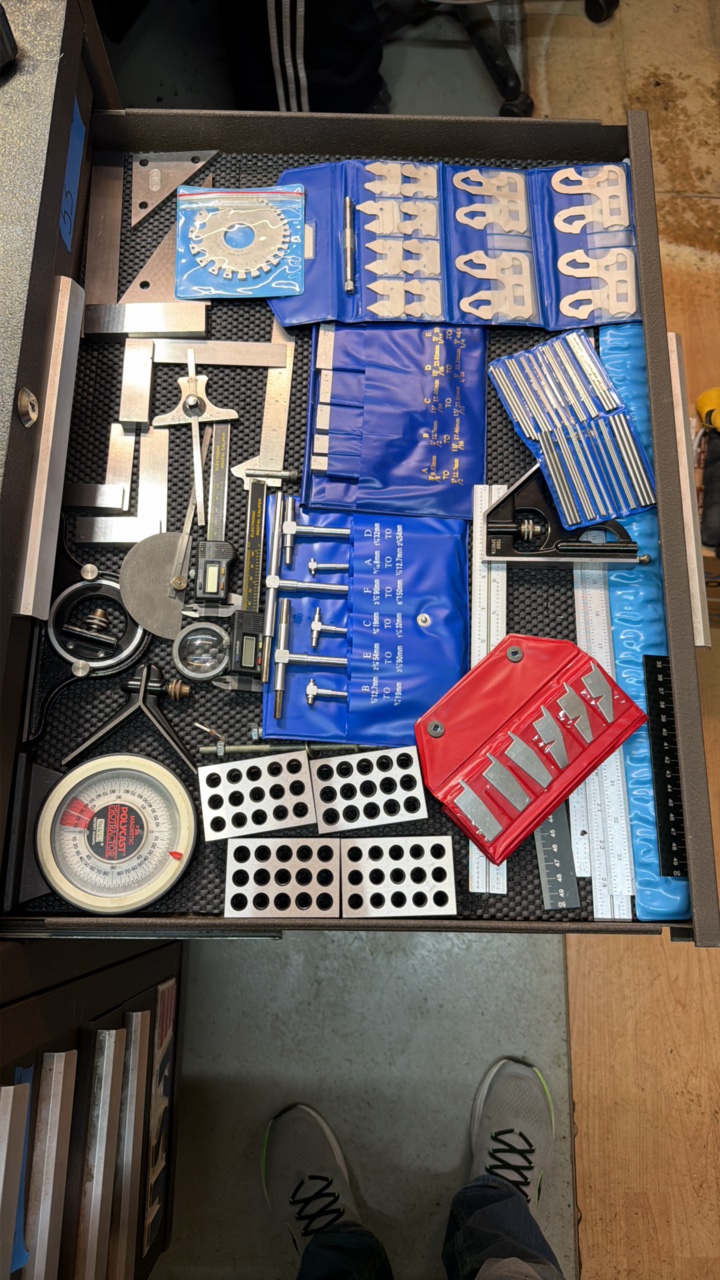 lot 54 image: MEASUREMENT and inspection tools