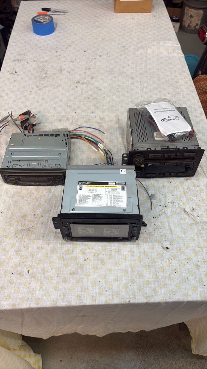 lot 67 image: (3) IN-DASh car stereos, rearview camera kit